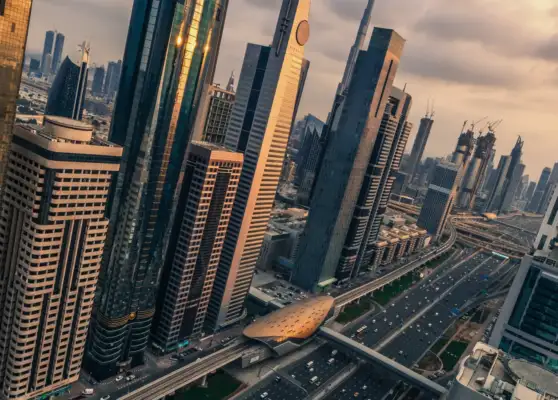 Instagram - EmiraLink